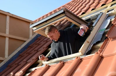 Pose de fenêtres de toit Velux à Nassiet